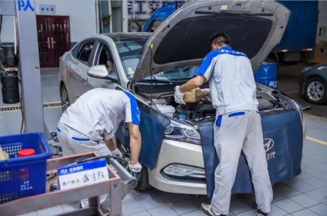 驚天秘聞: 開車去4S店做保養(yǎng)要花多少錢？